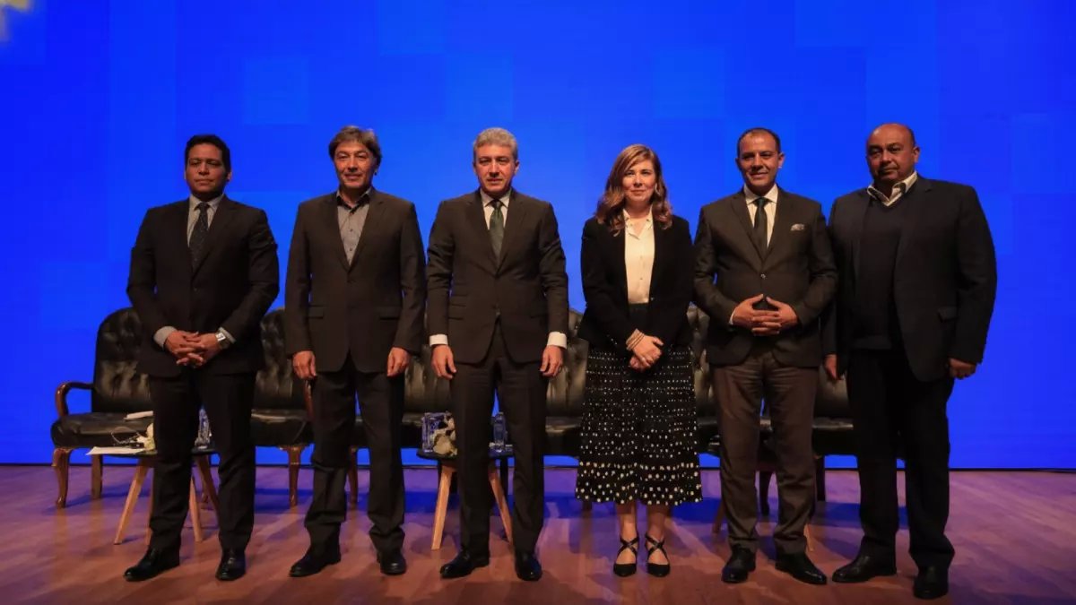 عاجل: وزير السياحة يكشف أرقاماً صادمة - الآثار المصرية تحقق طفرة 33% وتجذب 4 ملايين سائح إضافي!