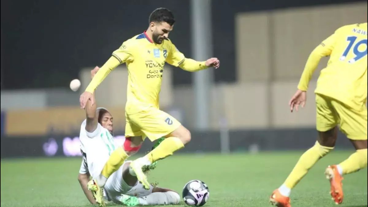 عاجل: أمير سعيود خارج التشكيل الأساسي للحزم أمام القادسية - المفاجأة التي صدمت الجماهير!