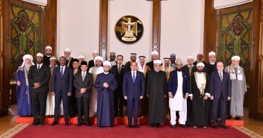 الرئيس السيسى يؤكد أهمية اضطلاع العلماء بدورهم في مواجهة الأفكار المتطرفة والإرهابية