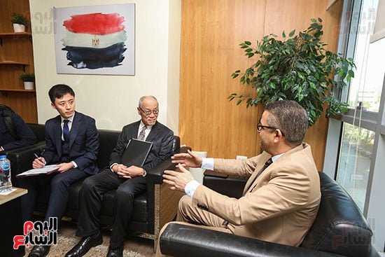 رئيس التحرير مع سفير اليابان