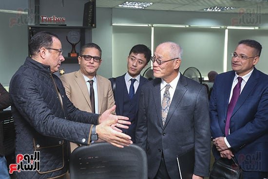 رئيس التحرير التنفيذي دندراوي الهواري يشرح الية العمل فى اليوم السابع