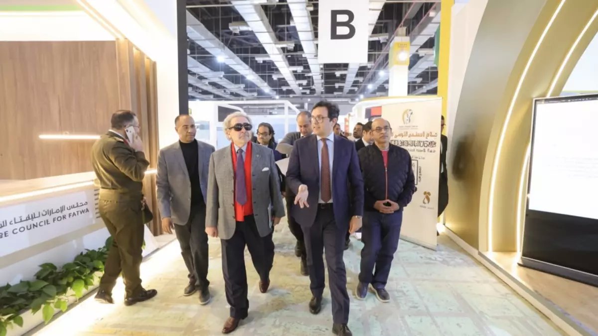 عاجل: وزير الثقافة يكشف مفاجآت صادمة لمعرض الكتاب 2026... مبادرة "مكتبة لكل بيت" تغزو البيوت المصرية!