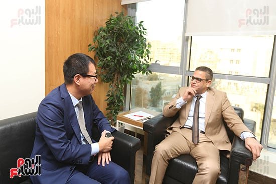 مسئول شركه هاواوي في مصر يزور مقر اليوم السابع (3) مسئول شركه هاواوي في مصر يزور مقر اليوم السابع (3)