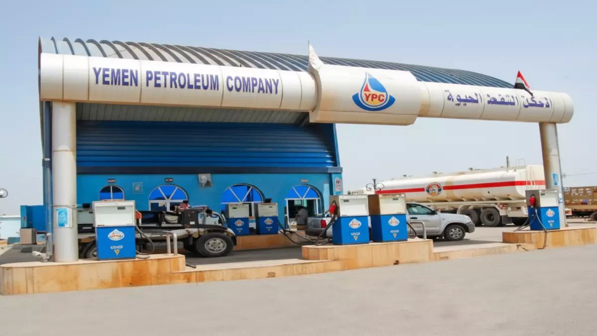 عاجل: انهيار أسعار الوقود في اليمن بنسبة 50%... الديزل بـ1150 ريال والبترول بـ830 فقط!