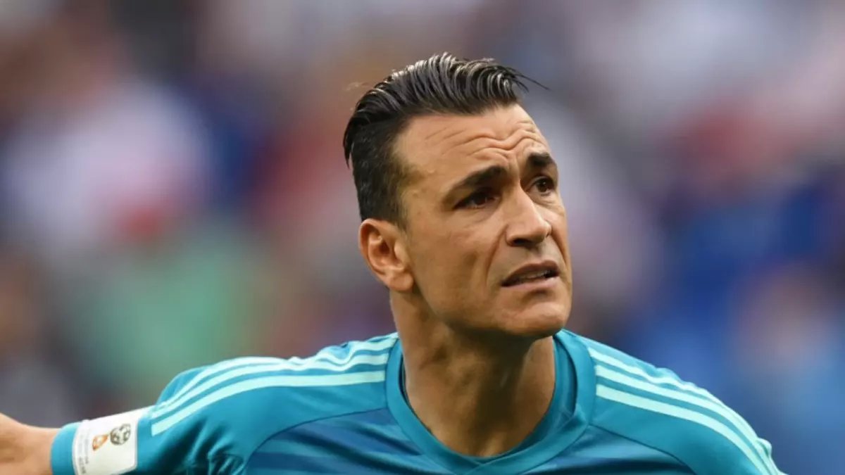 الحضري يفضح تراجع الشناوي: "هذا ليس مستواه"... ويشيد بشوبير صاحب الأداء الرائع!