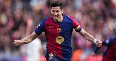 برشلونة يفرض شروطه على ليفاندوفسكى لتجديد عقده