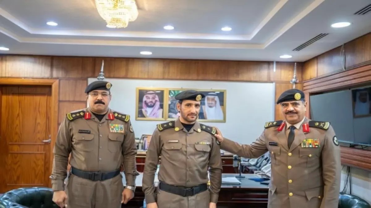عاجل: أمر ملكي يرقي مدير شرطة السليمي للمقدم - فيصل الرشيدي يتسلم رتبته الجديدة!