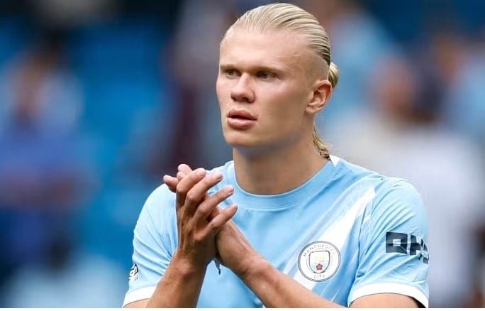 النرويجي هالاند النرويجي هالاند