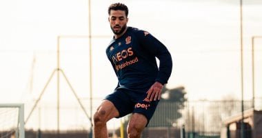 محمد عبد المنعم يعود لتدريبات نيس الفرنسي بعد غياب طويل.. صور