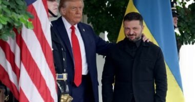 زيلينسكي يلتقي ترامب في دافوس بينما يتوجه مبعوثون أمريكيون لـ موسكو