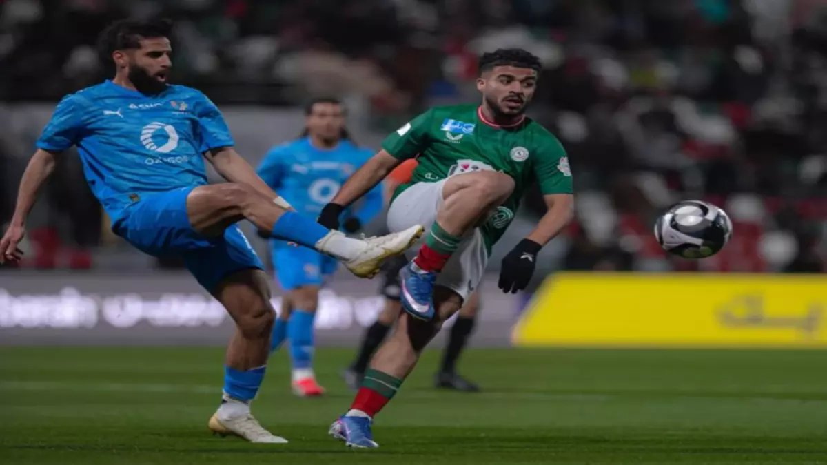 صادم: لاكازيت يضيع فرصة ذهبية والاتفاق ينتزع تعادلاً ثميناً من نيوم... صراع محتدم على مراكز الوسط!