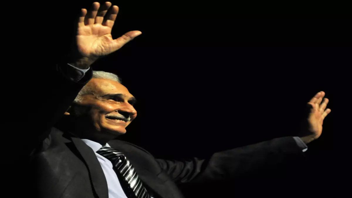 عاجل: حجز على معاش أبو زهرة بعد 60 سنة فن... نجله يفضح "الإهانة" الصادمة!