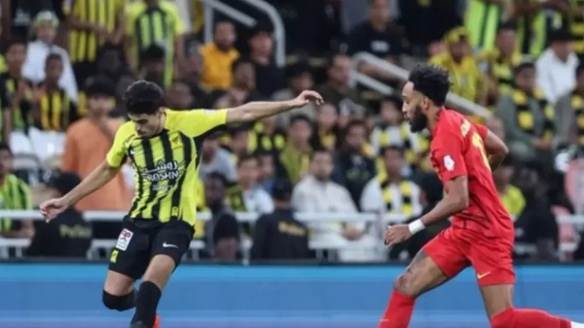 عاجل: الاتحاد يسحق القادسية تاريخياً 8-0… هل سيحطم رقمه القياسي الليلة؟