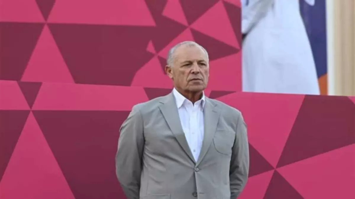 عاجل: أبو ريدة يكشف الحلول السرية لكسر حاجز الاحتراف... ومفاجآت صادمة بشأن مزدوجي الجنسية!