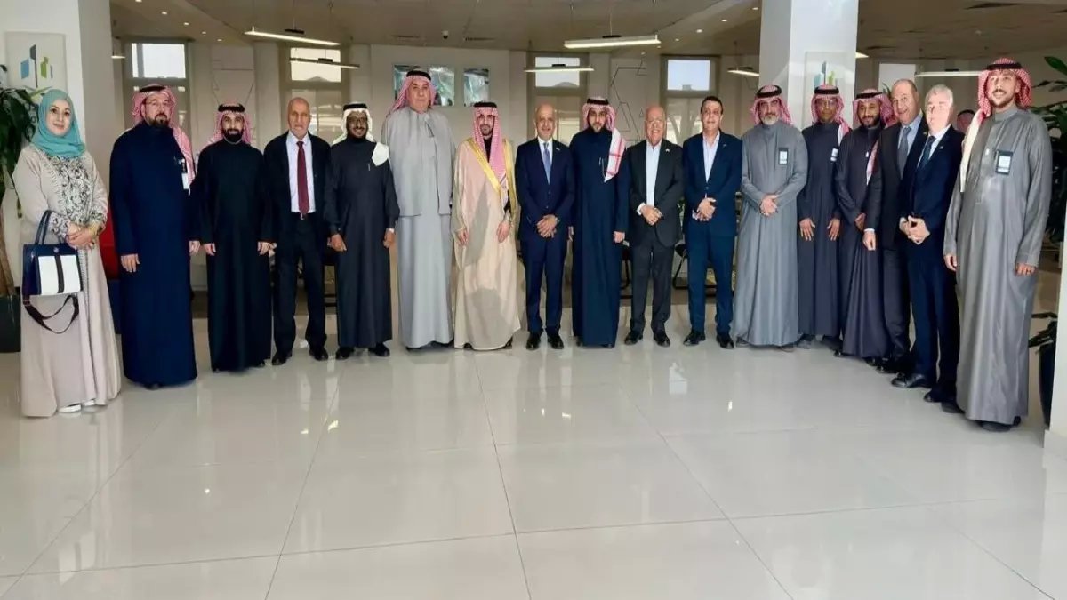 عاجل: اتفاقية اقتصادية تاريخية بين الأردن والسعودية تفتح أبواب الاستثمار… رجال أعمال: "ستغير خريطة التجارة!"