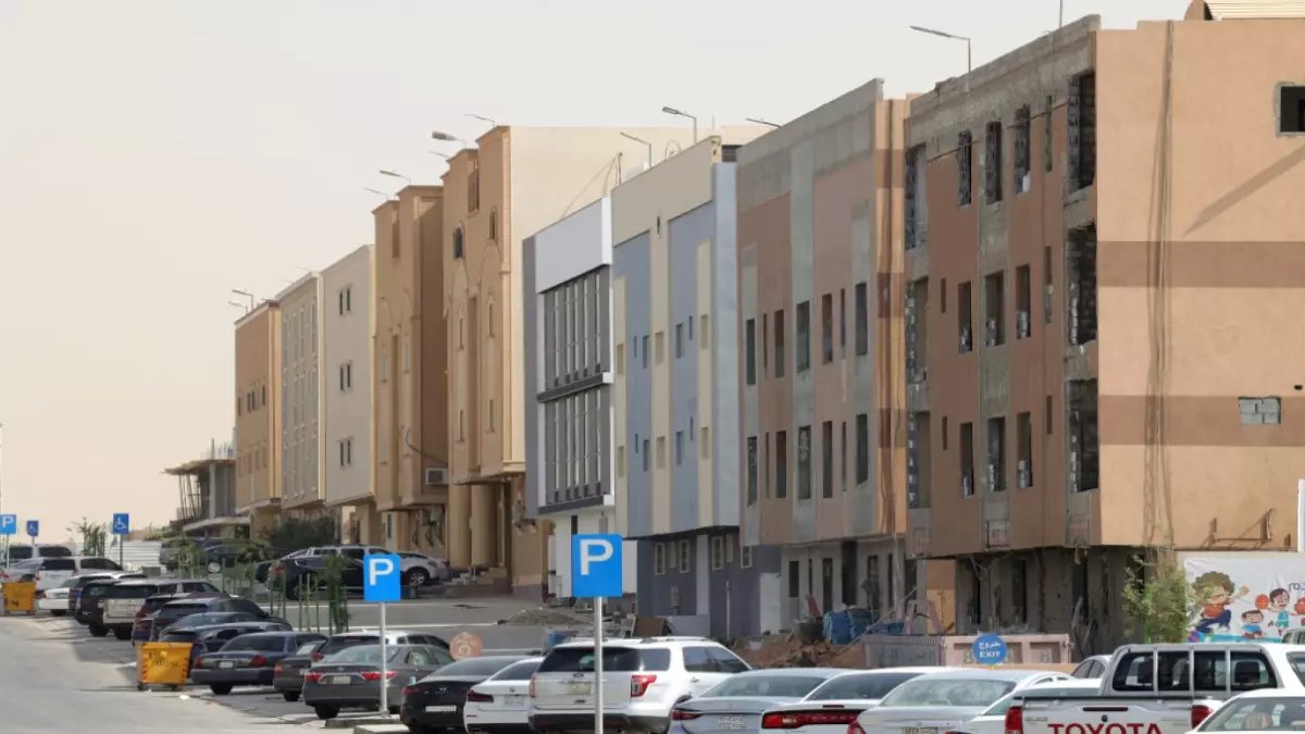 عاجل | قرار ملكي غير مسبوق يجمّد إيجارات الرياض لـ5 سنوات ويُنقذ 8.6 مليون نسمة من شبح الزيادات السنوية.. تفاصيل صادمة!