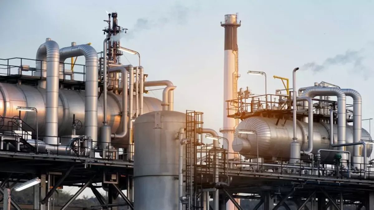 عاجل: السعودية تُنقذ اليمن بقرار تاريخي... 70 محطة كهرباء تعود للحياة خلال أيام!