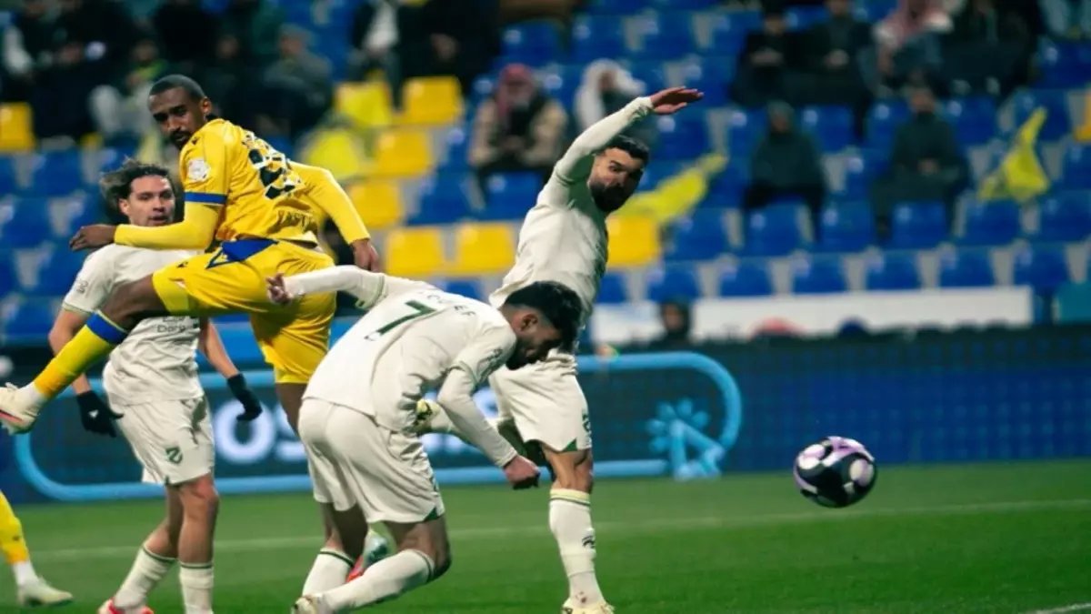 صادم: روجر مارتينيز يهدر فوز التعاون بـ85 دقيقة... الحزم ينتزع تعادلاً مثيراً 2-2!