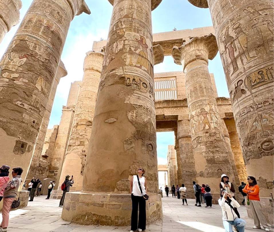 متعة السائحين من حول العالم بالكرنك
