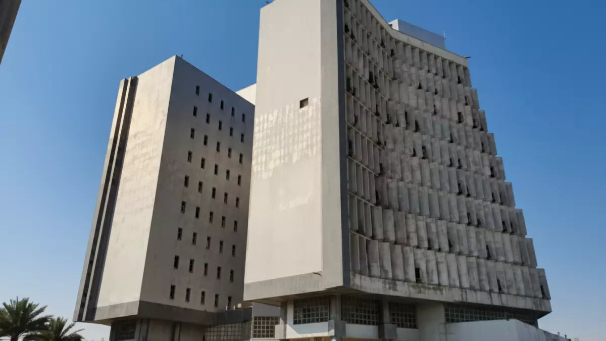 عاجل: المالية تهدد بقطع الرواتب عن الدوائر المخالفة... قرار صادم يضع آلاف الموظفين في خطر!