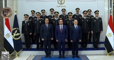 صورة تذكارية للرئيس السيسى خلال احتفالية عيد الشرطة الـ74