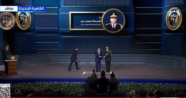 الرئيس السيسى يكرم عددًا من ضباط الشرطة خلال حفل الذكرى الـ74 لعيد الشرطة