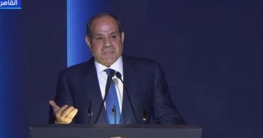 الرئيس السيسى: جميع الشهداء وأسرهم فى القلب وكل التحية لهم