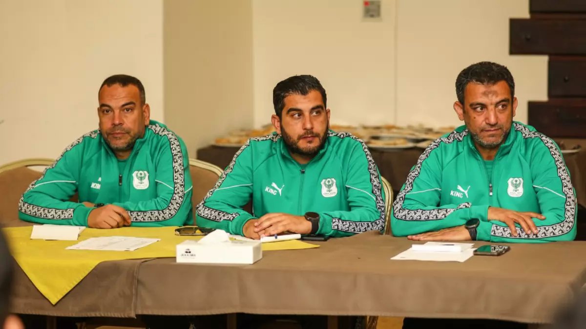 عاجل: المصري يتحدى الزمالك بـ"الأخضر الكامل" في معركة الكونفدرالية - صراع الألوان على عرش أفريقيا!