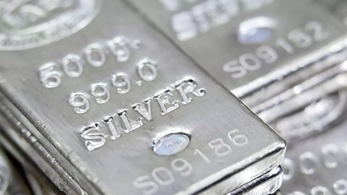 عاجل: الفضة تحطم الأرقام القياسية وتصل 103 دولار - هل تدمر عرش الذهب في 2026؟