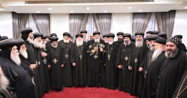 أحبار الكنيسة يستقبلون البابا تواضروس بالمقر البابوي عقب عودته من النمسا