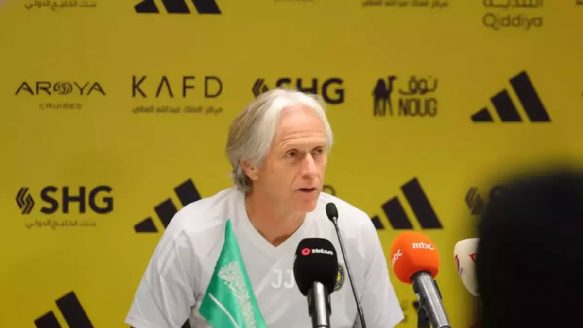 قرار مفاجئ لـ خورخي خيسوس يكشف عن شيء ظل مجمداً لفترة... شاهد ما فعله مع 'صفقة بيريرا'