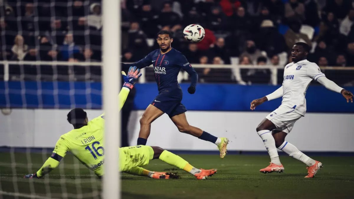 عاجل: باركولا ينقذ باريس بهدف قاتل في الدقيقة 79... سان جيرمان يخطف الصدارة من لانس!
