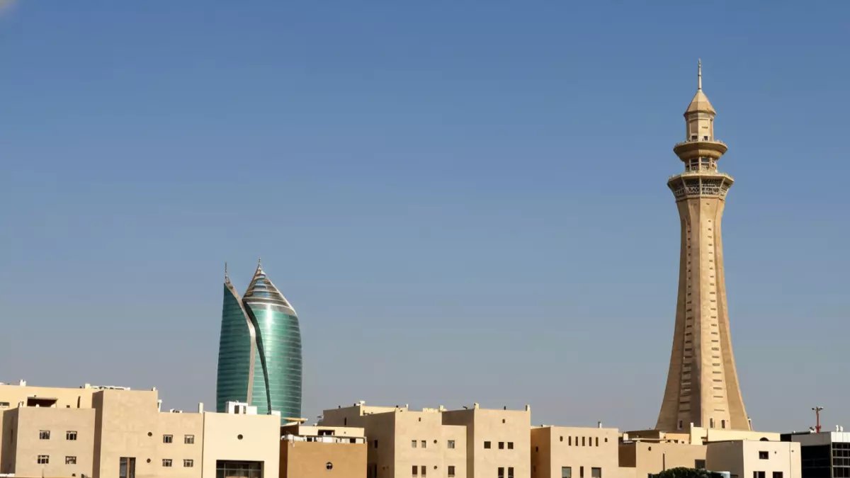 خطير: الرياض تسجل 35 درجة والخبراء يحذرون - موجة حر جهنمية تضرب السعودية!