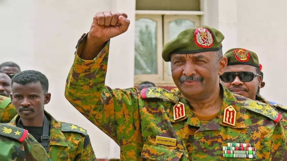 عاجل: البرهان يرسم الخطوط الحمراء... رسالة نارية للقوى الإقليمية: "السودان لن يكون ساحة تصفيات!"