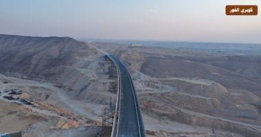 «خور مايو» أعلى كوبري في مصر يستعد لاستقبال القطار السريع.. صور