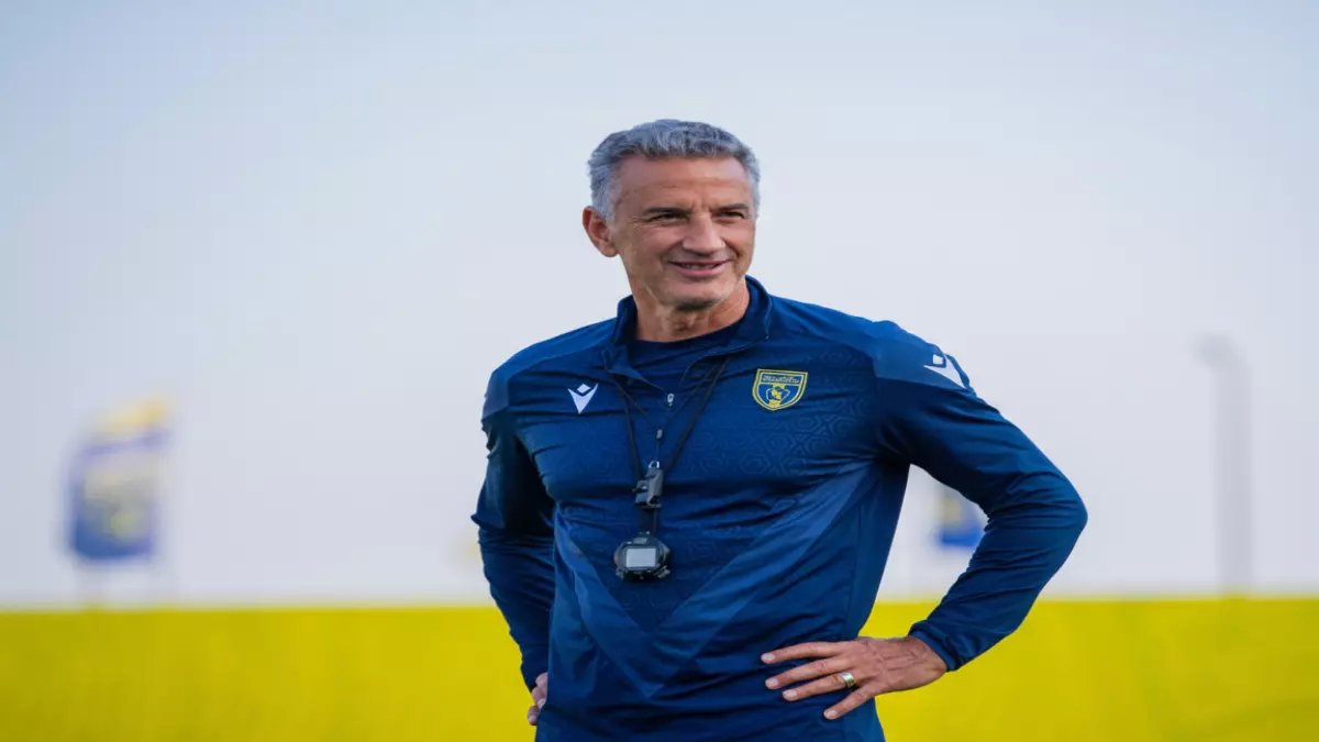 شاموسكا يعلن: سنصدم النصر غداً... هل ينهي التعاون عقدة الكبار؟