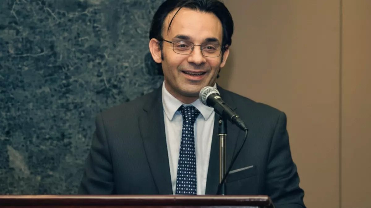 عاجل: اليوم.. الحكم النهائي في فضيحة "الماوي" الذي نصب على رجل أعمال سعودي بملايين الأسهم الوهمية!