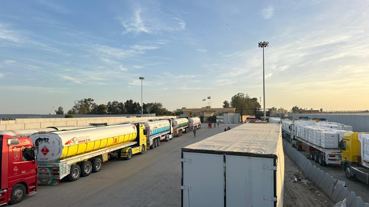 المساعدات الإنسانية إلى غزة