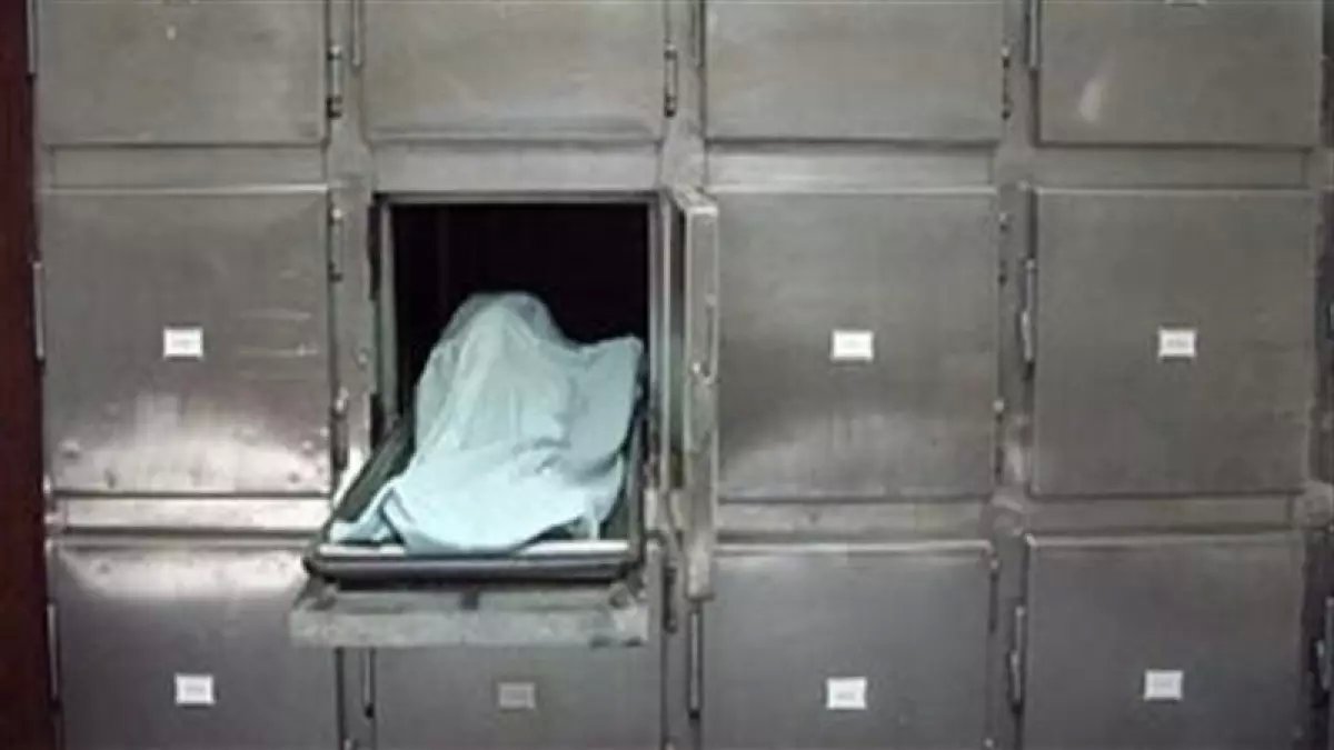 عاجل: العثور على جثة متحللة لمسن داخل شقته بالبحيرة... الجيران يكتشفون الصدمة بعد 3 أيام!