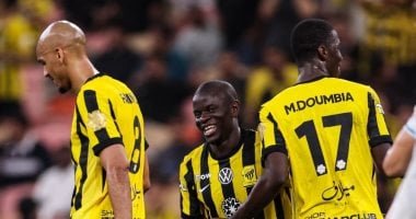 اتحاد جدة يتخطى الأخدود بفوز صعب في الدوري السعودي.. فيديو