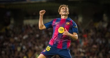 فيرمين لوبيز عن تجديد تعاقده: أنوى البقاء فى برشلونة