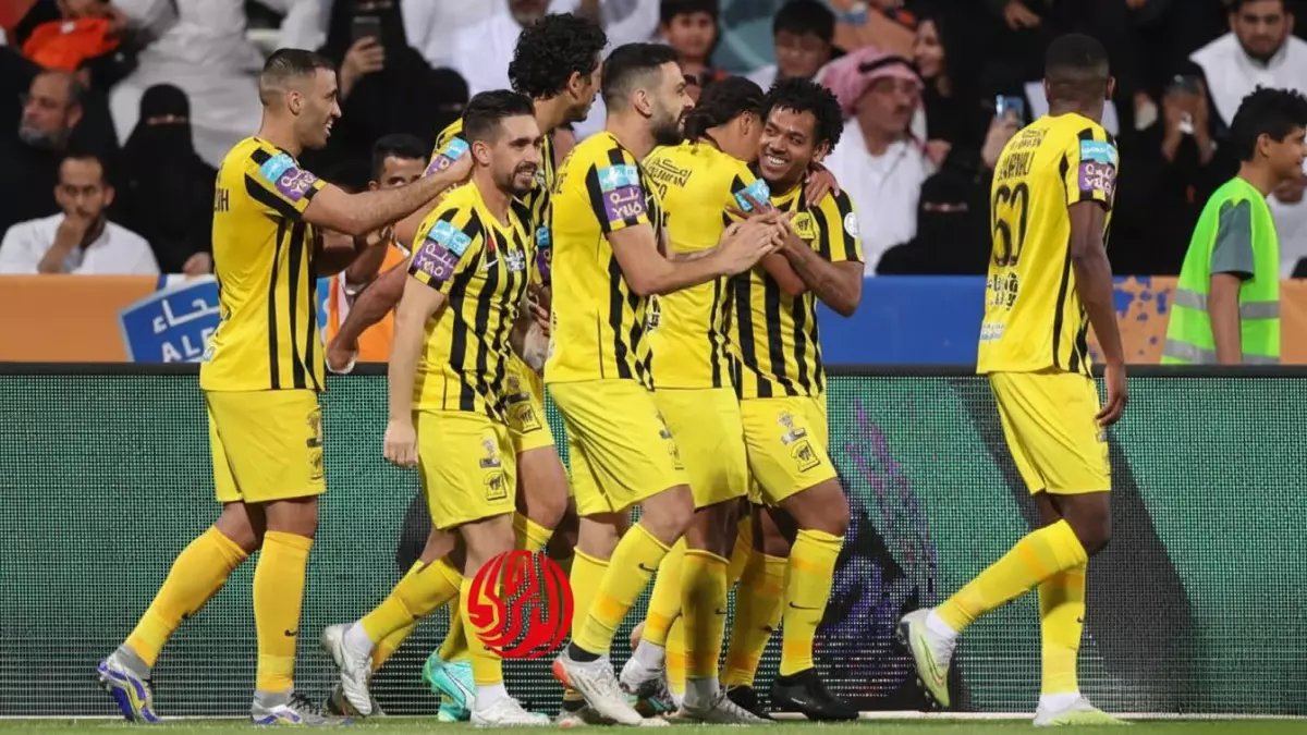 عاجل: اتحاد جدة يُطلق صفارة تحذير - بنزيما وقناتي يواجهان الاختبار الحاسم أمام الأخدود!