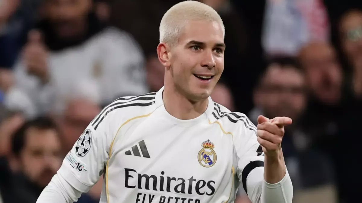 ماستانتونو يفجر مفاجأة: "فينيسيوس أفضل لاعب في العالم!" - تصريحات نارية تشعل الجدل