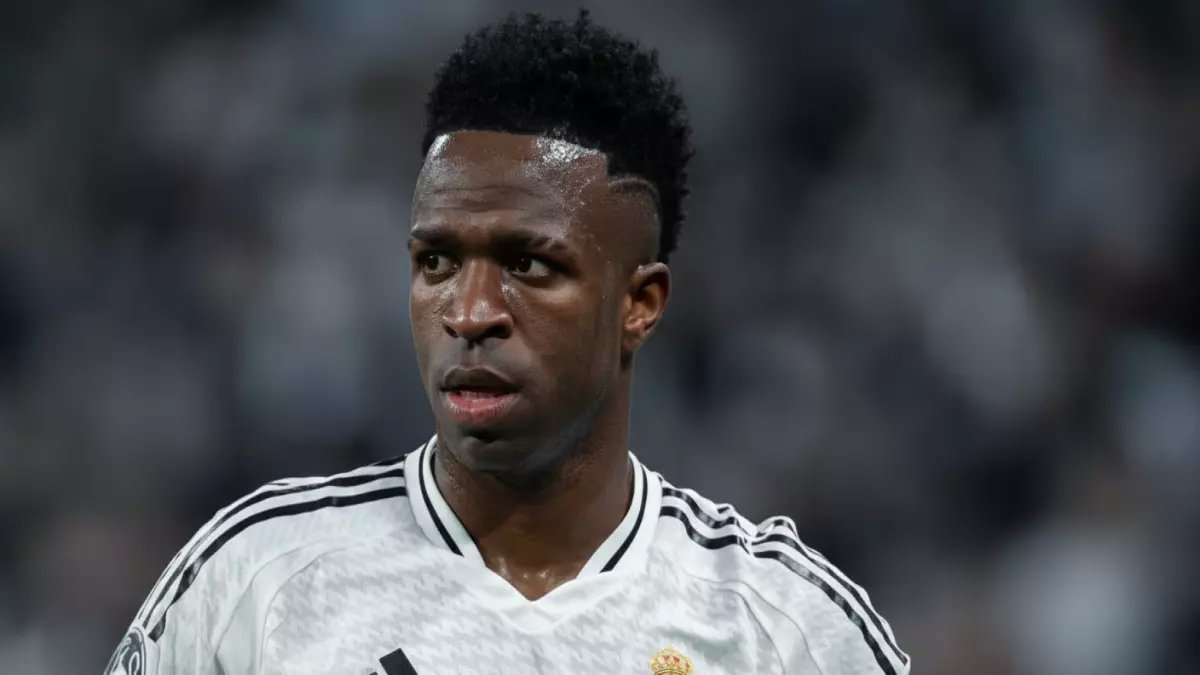 حصري: تسريب حوار فينيسيوس الناري مع الحكم يكشف تدخل مبابي وبيلينغهام المفاجئ!