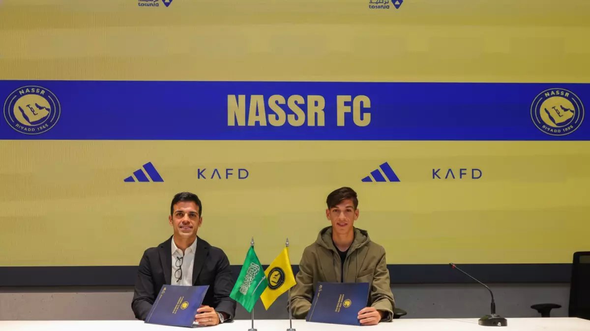 عاجل: النصر يخطف النجم العراقي حيدر عبد الكريم بصفقة 2.5 موسم - الجماهير تنفجر فرحاً!