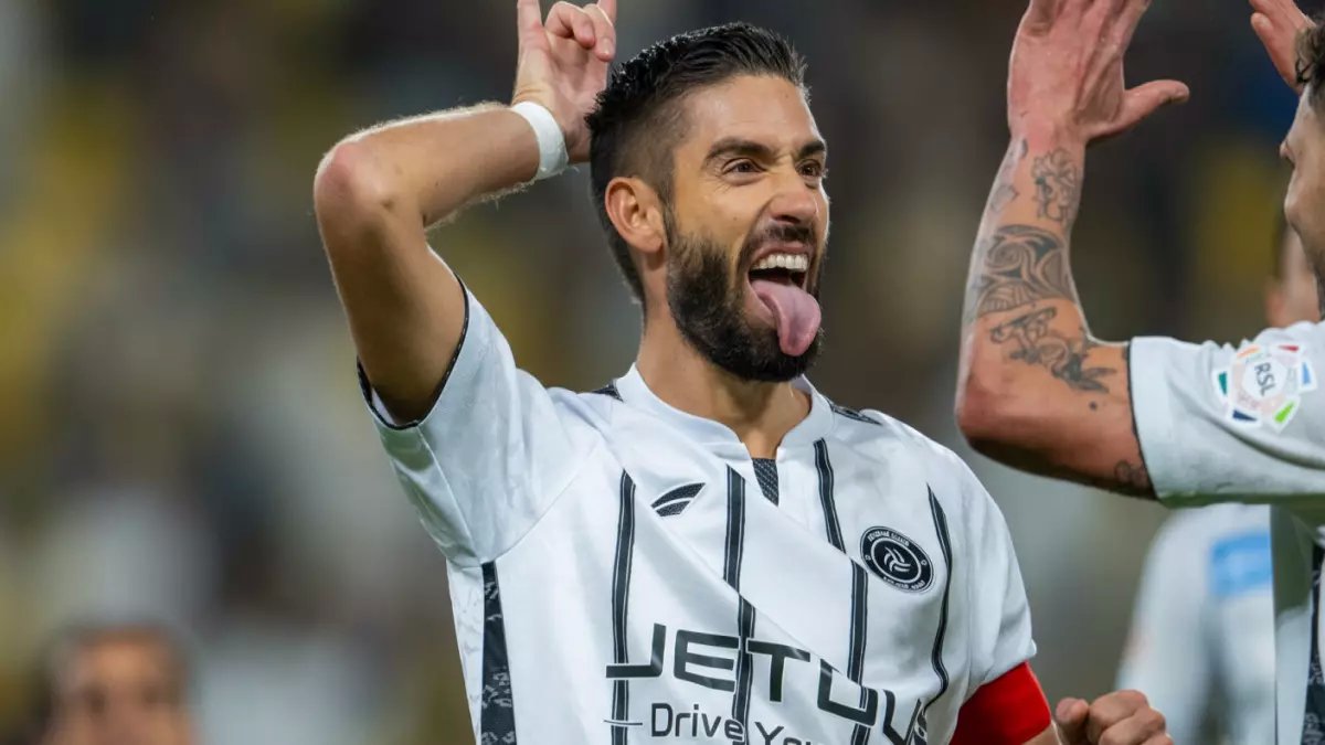 عاجل: فضيحة إعارة كاراسكو تُفجّر أزمة... الشباب يرفض بشدة والبلجيكي ينتظر القرار المصيري!