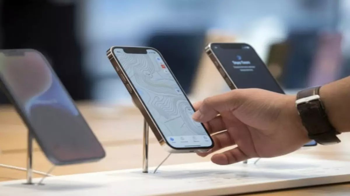 عاجل: مصر تطلق خطة إنقاذ المسافرين... تقسيط جمارك الهواتف 6 أشهر بلا فوائد!