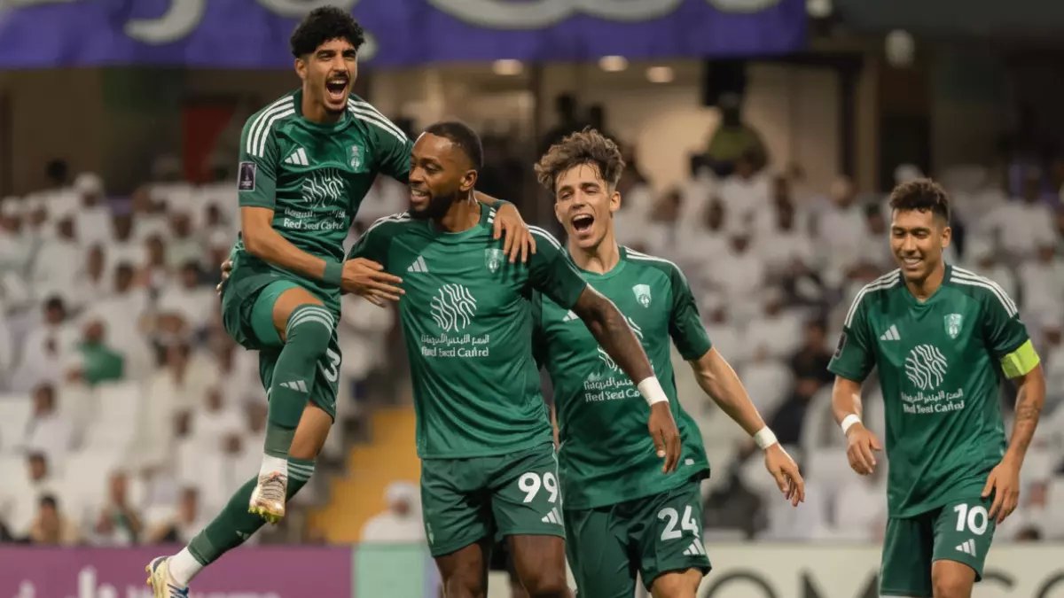 عاجل: الأهلي يختطف نجم الخليج الذهبي عبد العزيز العليوة بـ50 مليون ريال... صفقة القرن تشعل الجماهير!