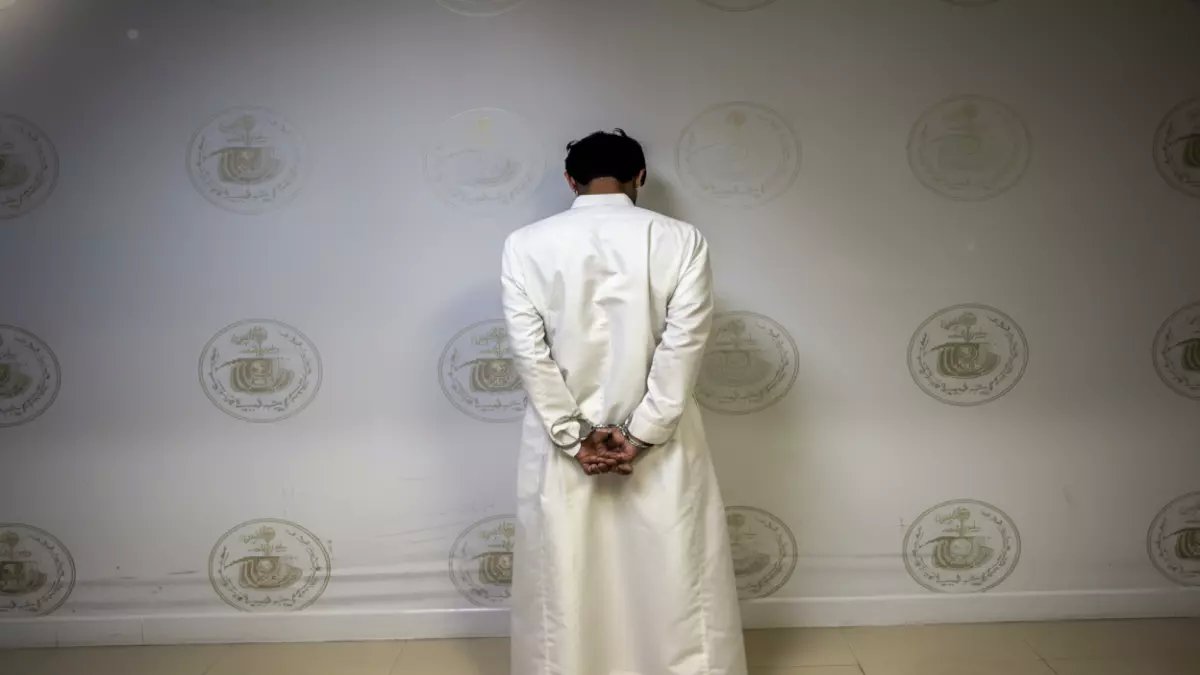 عاجل: القبض على مقيم متحرش بالرياض خلال دقائق من البلاغ - العقوبة صادمة!