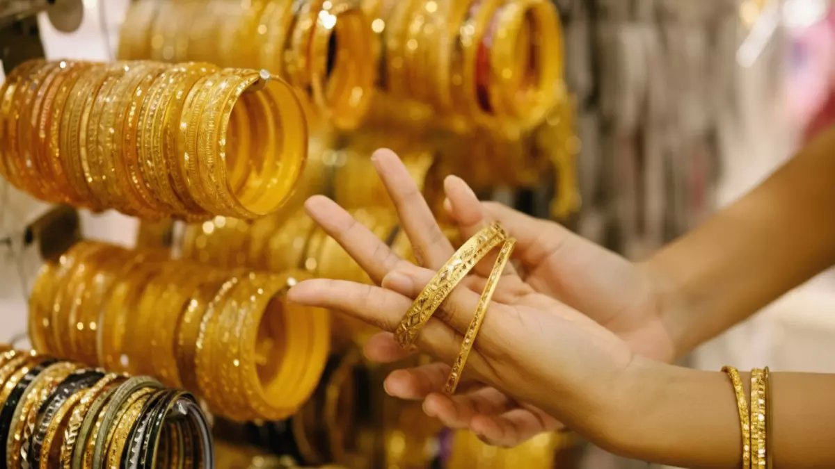 عاجل: الذهب يقفز لأرقام جنونية... عيار 18 يكسر حاجز 5800 جنيه - هل نشهد انفجار الأسعار؟